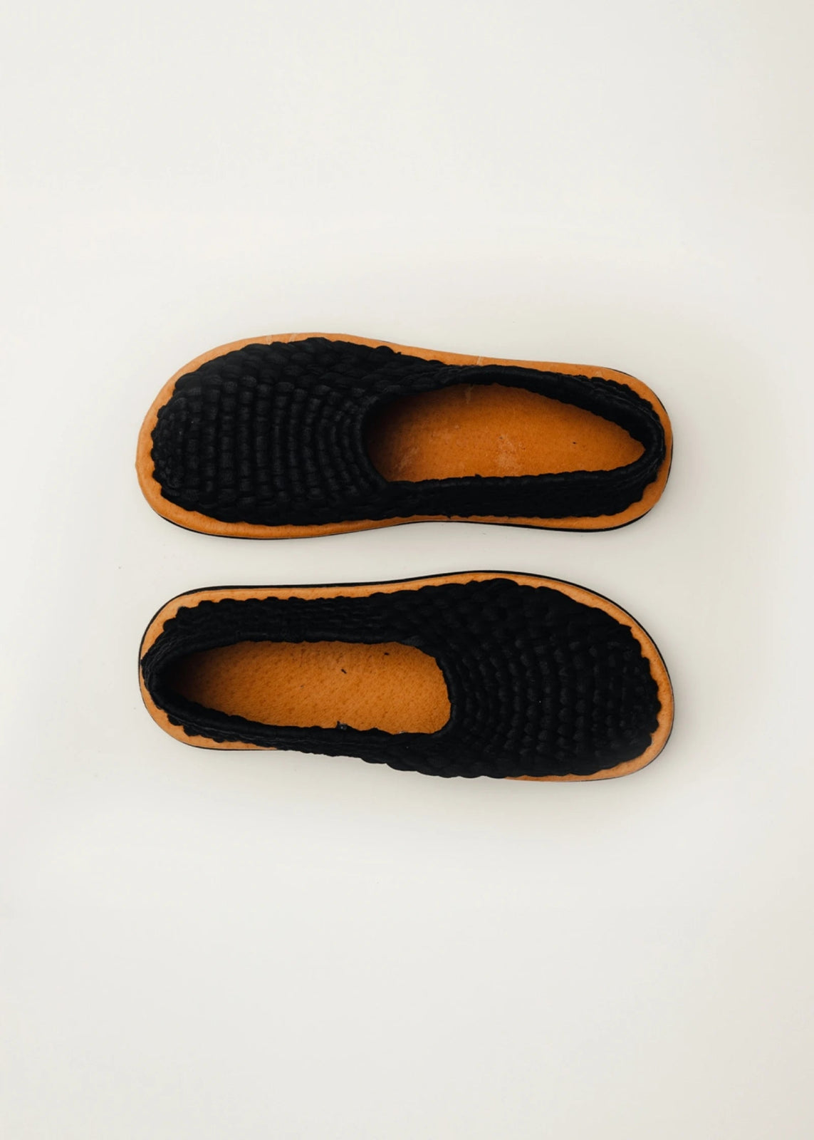 ARANZA CERRADO MUJER hecho a mano por Kawara Huaraches Artesanales | exclusivo de Kwaramx.com