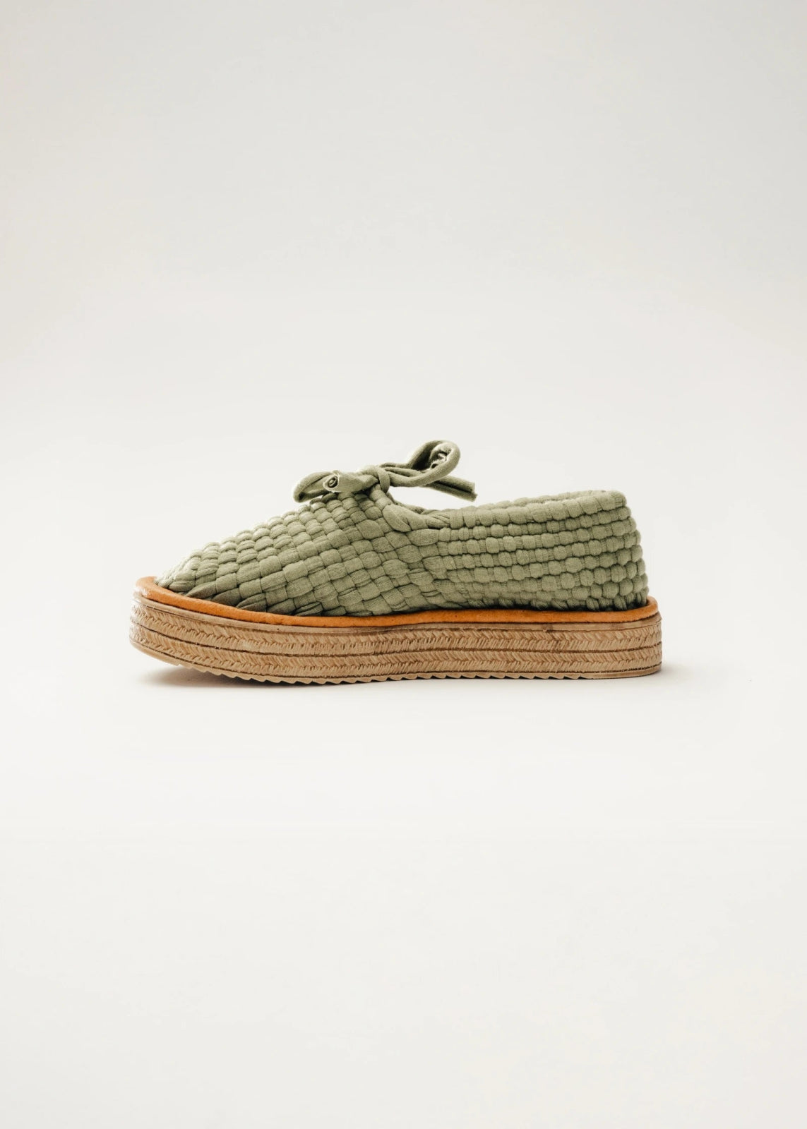 ARANZA CERRADO PLATAFORMA hecho a mano por Kawara Huaraches Artesanales | Calzado exclusivo de Kwaramx.com
