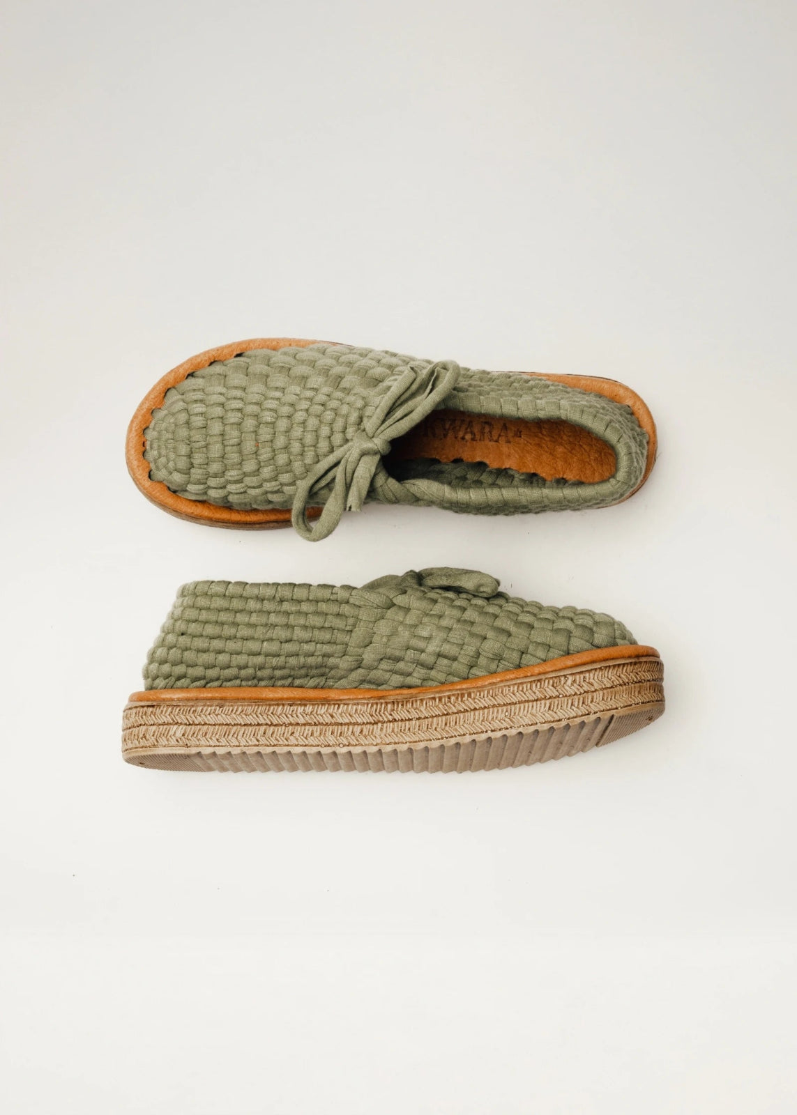 ARANZA CERRADO PLATAFORMA hecho a mano por Kawara Huaraches Artesanales | Calzado exclusivo de Kwaramx.com
