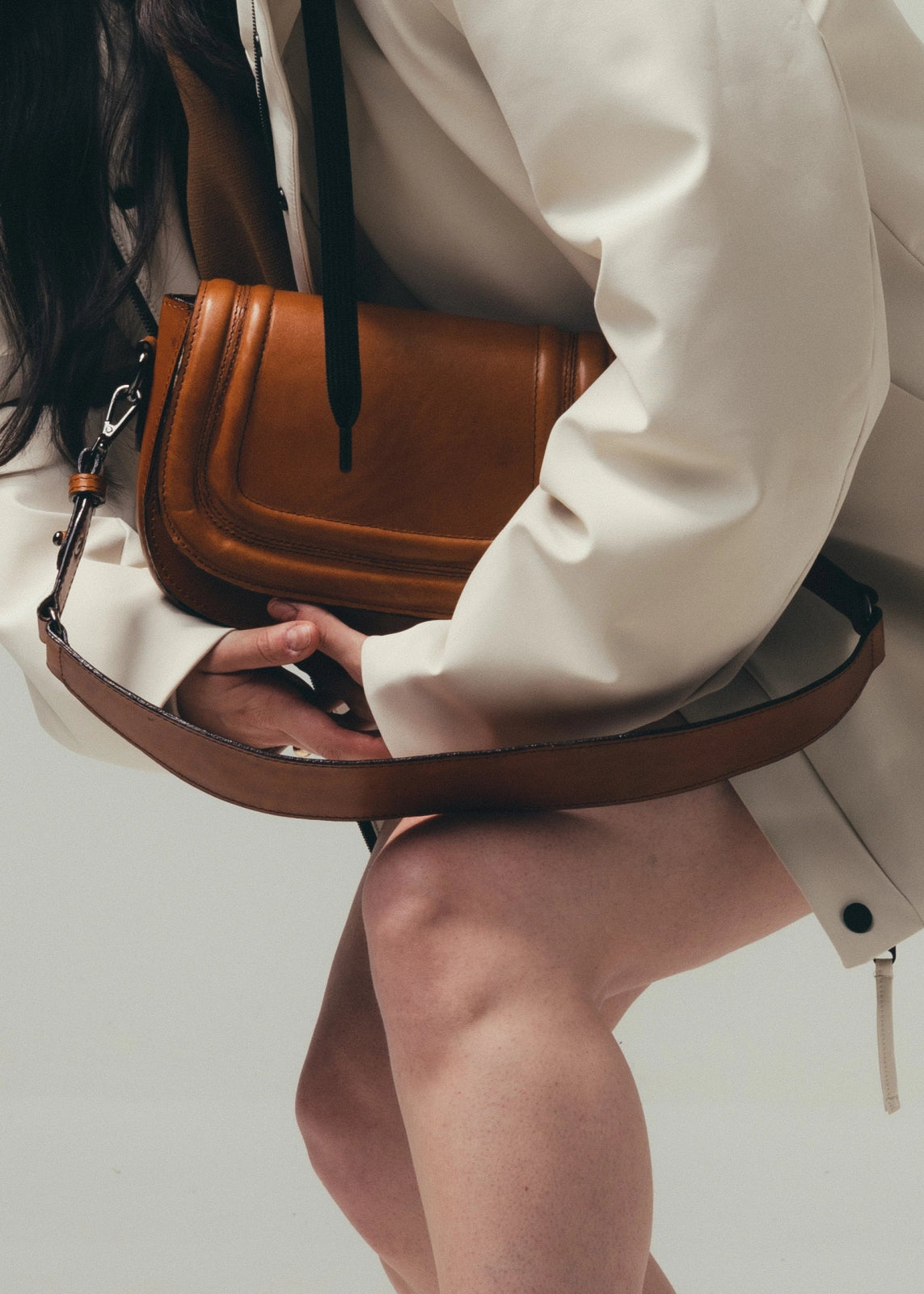 Bolso cruzado de piel artesanal de Kwara (NO ES Z*RA) hecho a mano por Kwaramx.com | exclusivo de Kwaramx.com