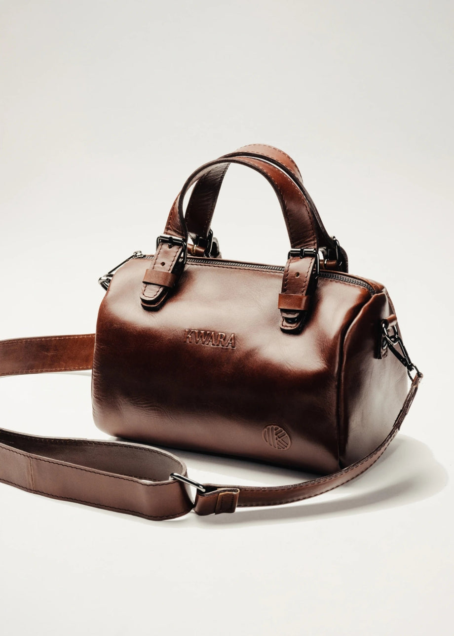 Bolso de piel artesanal tipo duffel – Modelo AXOLOTE de Kwara hecho a mano por Kwaramx.com | exclusivo de Kwaramx.com