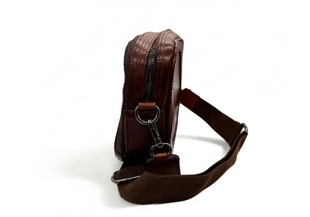 Neceser de piel artesanal con asa lateral – Modelo GRAN COYOTE de Kwara hecho a mano por Kwaramx.com | exclusivo de Kwaramx.com