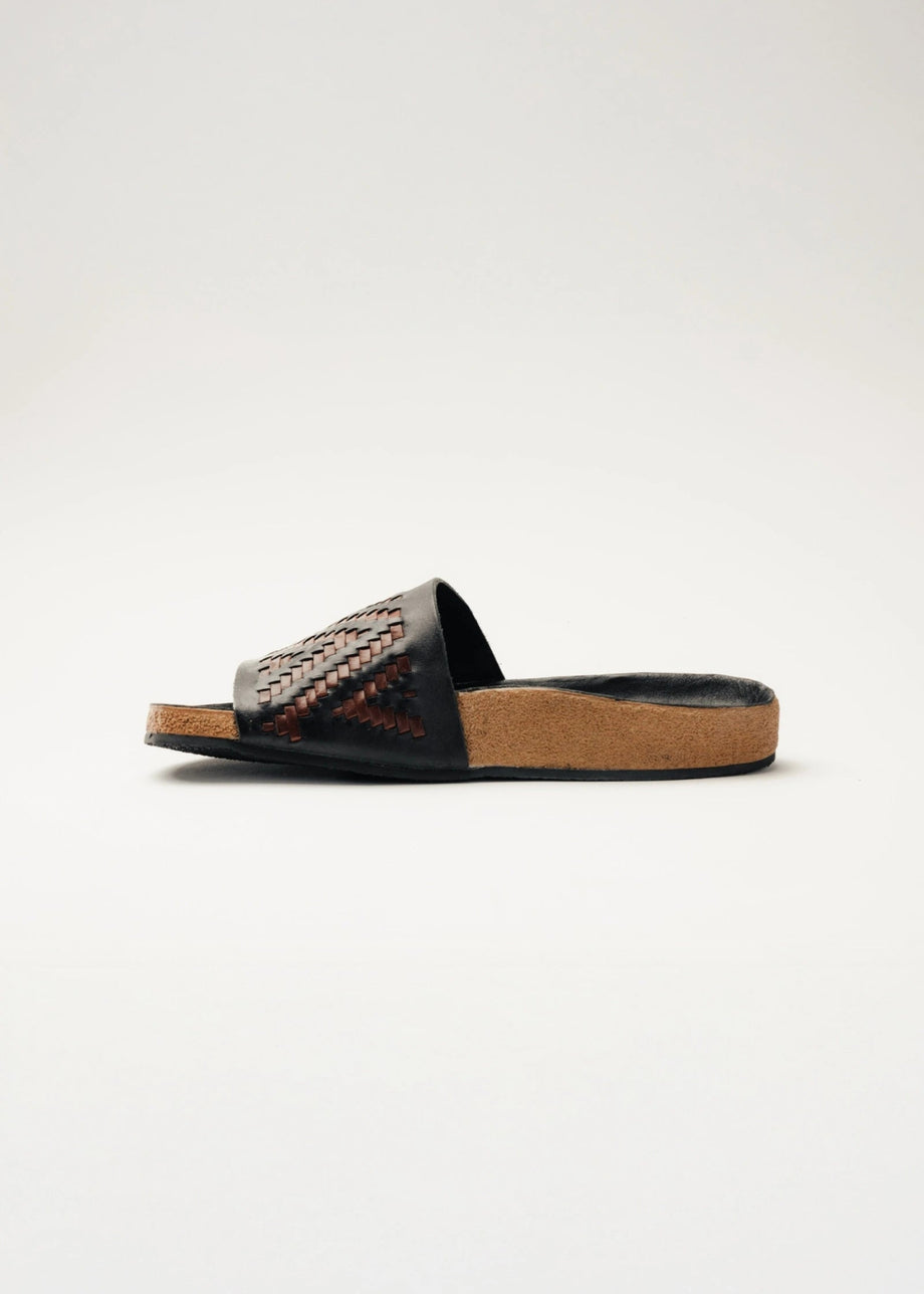 Sandalia artesanal tejida para hombre KWARA Slide hecho a mano por Kwaramx.com | exclusivo de Kwaramx.com