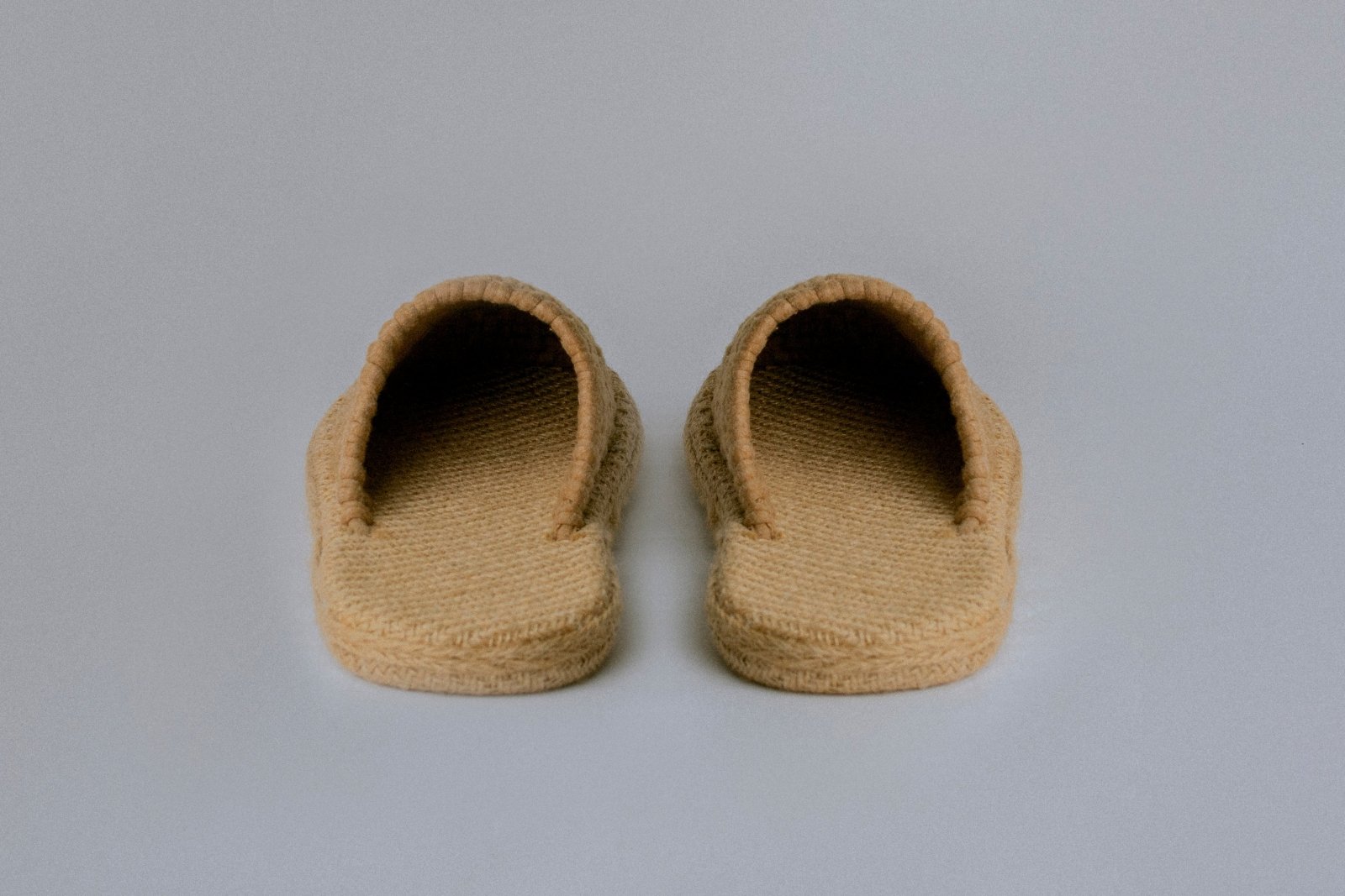 SUECO VEGAN UNISEX hecho a mano por Kwaramx.com | exclusivo de Kwaramx.com