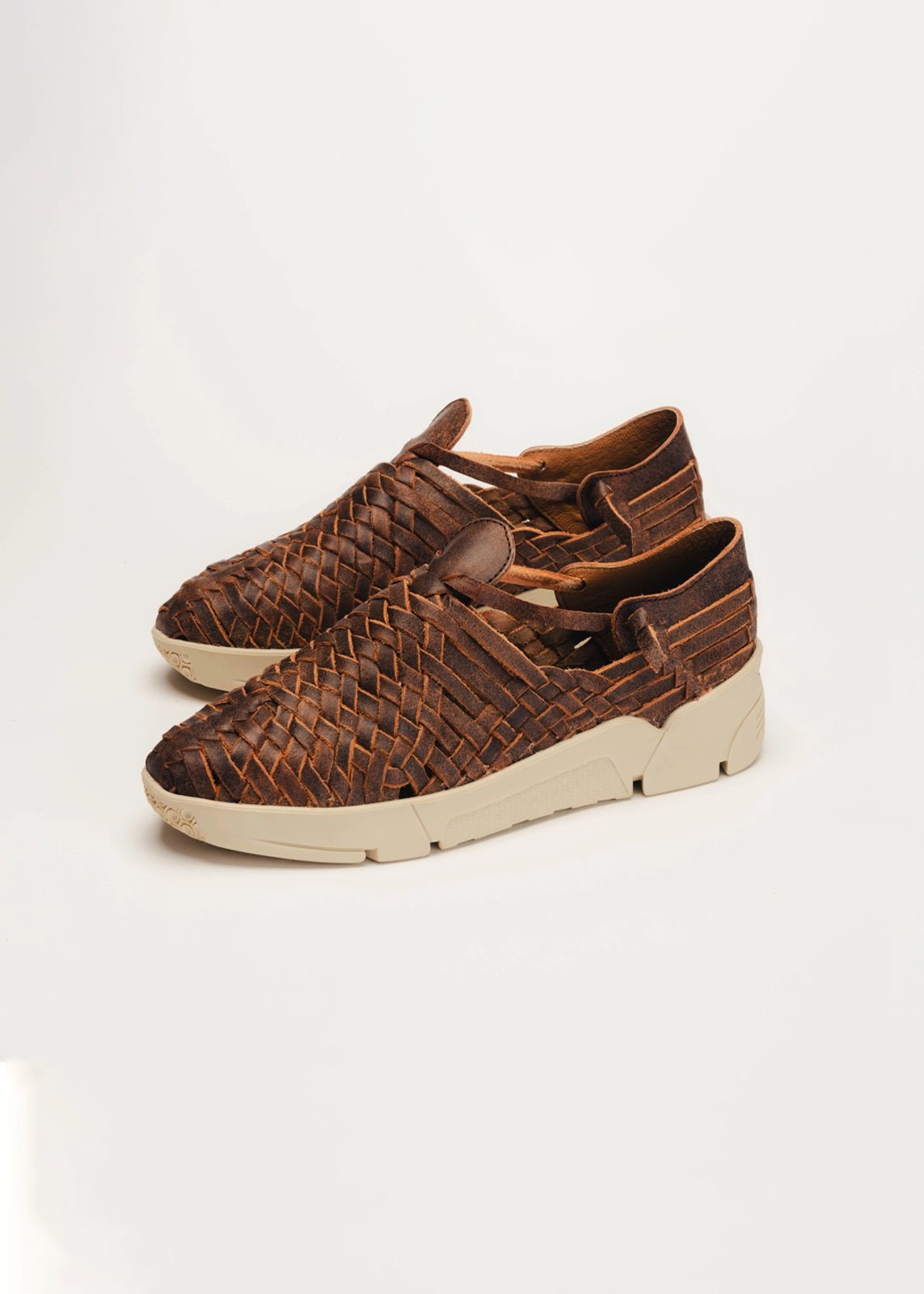 Tenis artesanal tipo huarache con suela cómoda – Modelo Fusion de Kwara hecho a mano por Kwaramx.com | exclusivo de Kwaramx.com