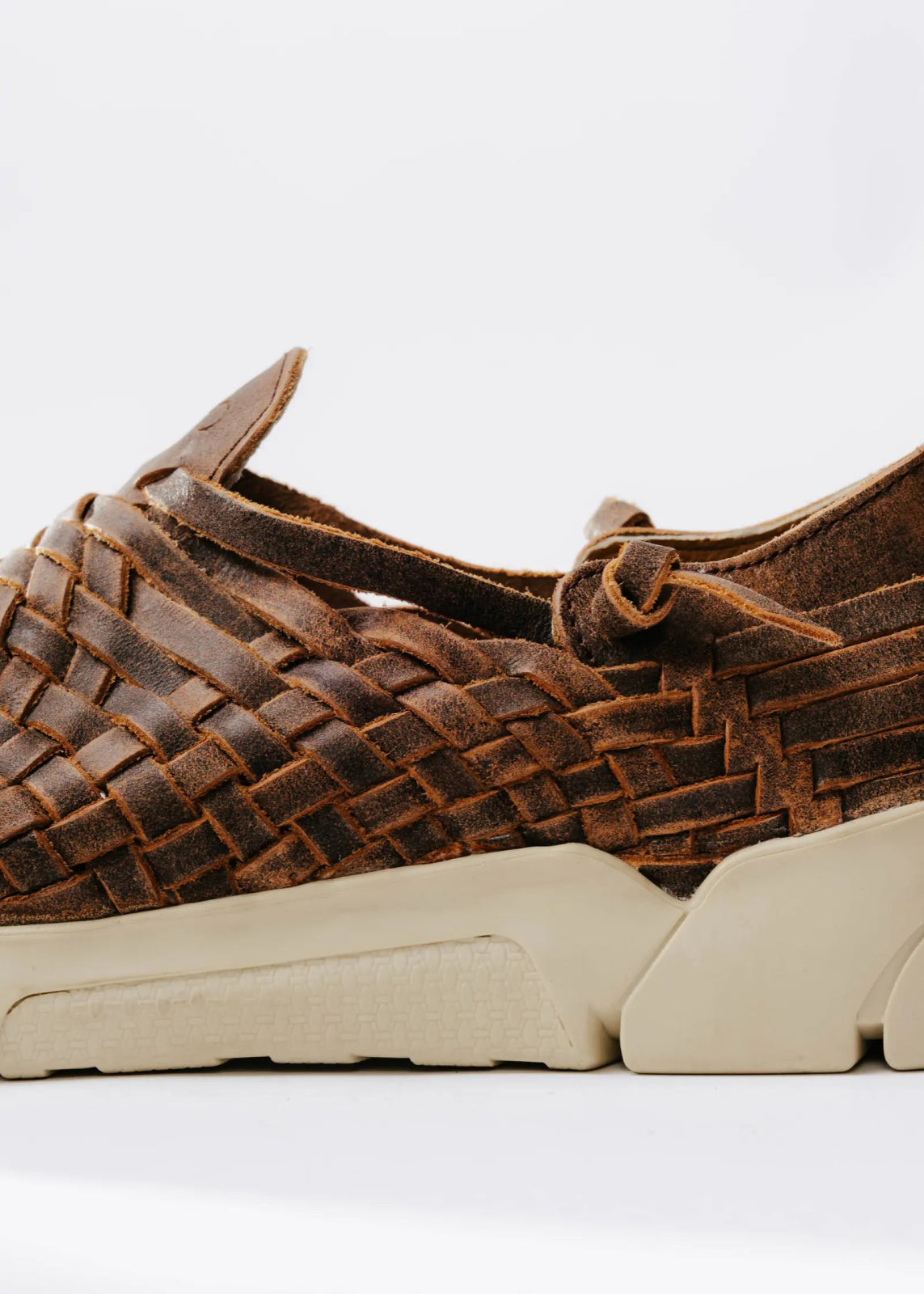Tenis artesanal tipo huarache con suela cómoda – Modelo Fusion de Kwara hecho a mano por Kwaramx.com | exclusivo de Kwaramx.com