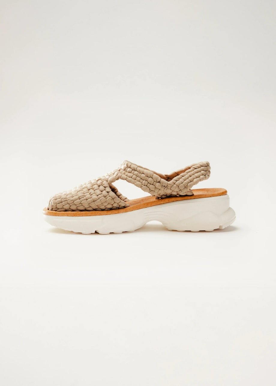 Tenis artesanal mujer VANESSA color beige con tejido reciclado – KWARA