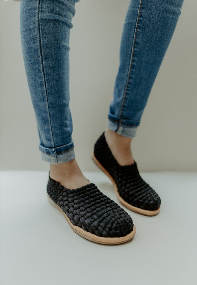 ARANZA CERRADO hecho a mano por Kawara Huaraches Artesanales | exclusivo de Kwaramx.com