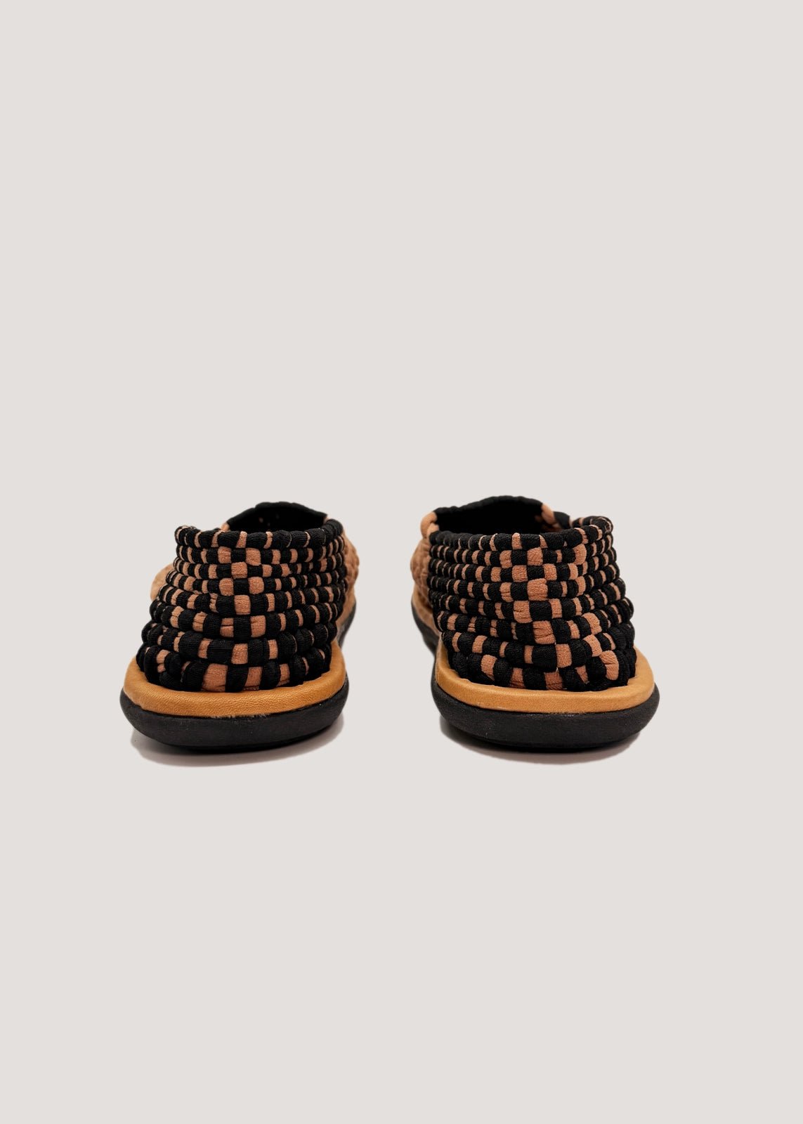 ARANZA CERRADO HOMBRE hecho a mano por Kawara Huaraches Artesanales | exclusivo de Kwaramx.com