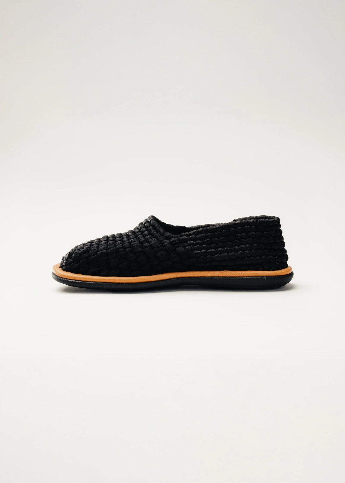 ARANZA CERRADO MUJER hecho a mano por Kawara Huaraches Artesanales | exclusivo de Kwaramx.com