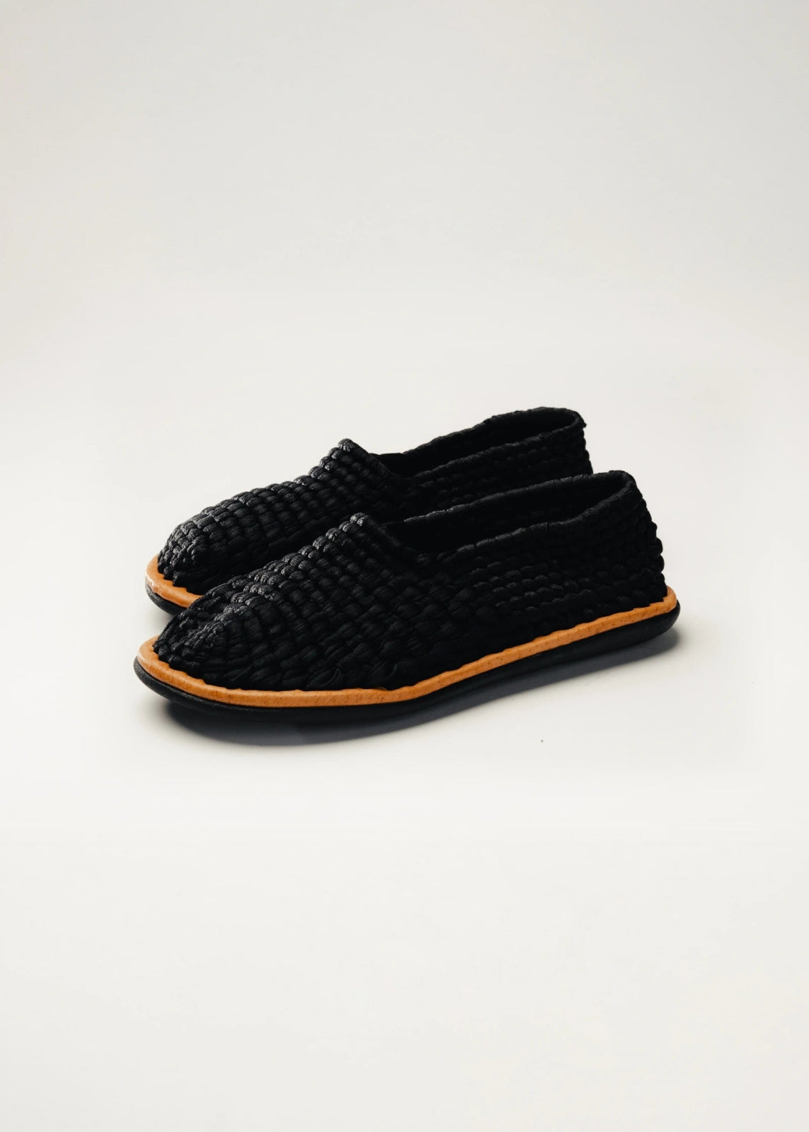 ARANZA CERRADO MUJER hecho a mano por Kawara Huaraches Artesanales | exclusivo de Kwaramx.com