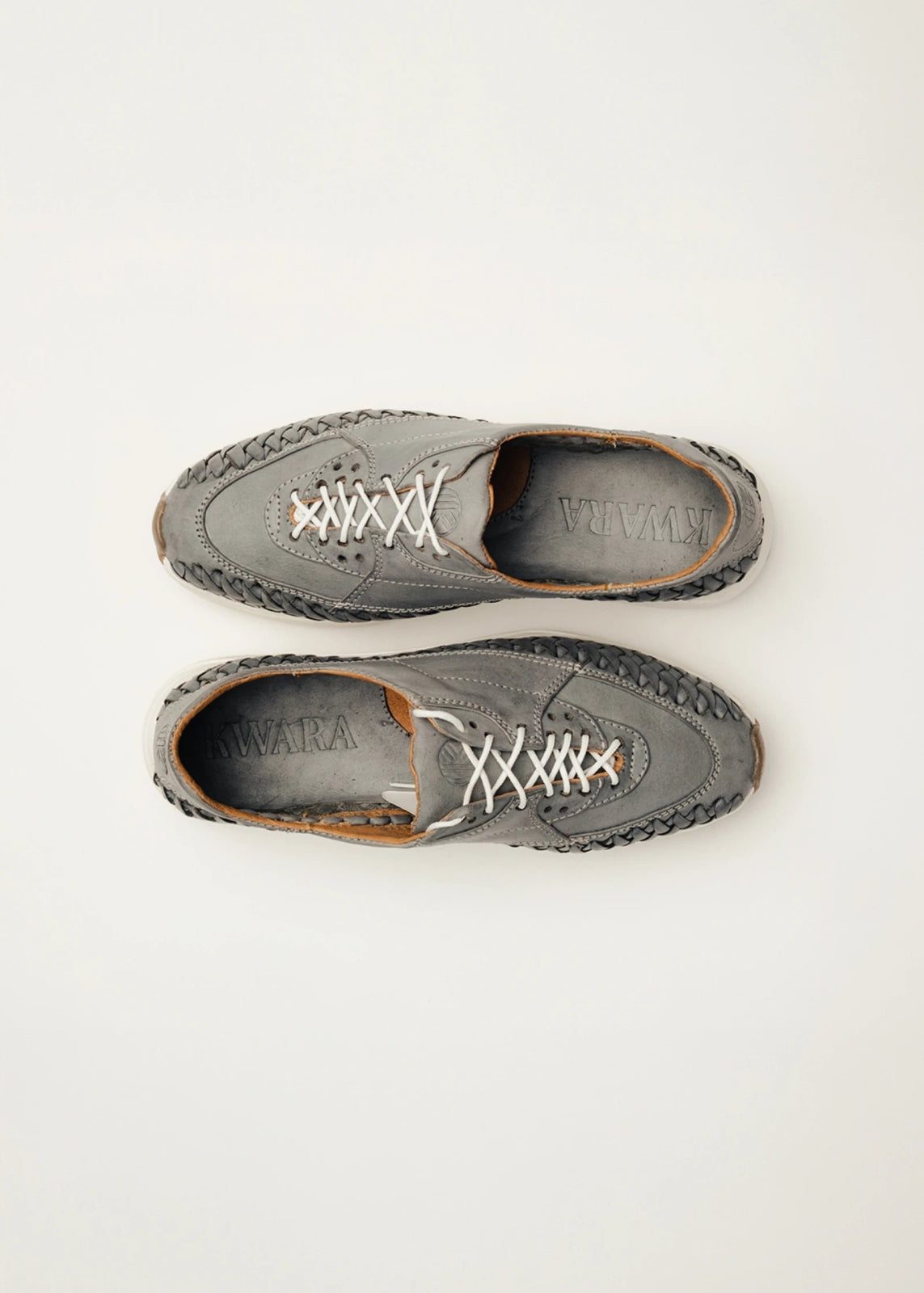 ATARI 2.0 – Tenis artesanales de gamuza | Confort y estilo mexicano Kwara hecho a mano por Kwaramx.com | exclusivo de Kwaramx.com