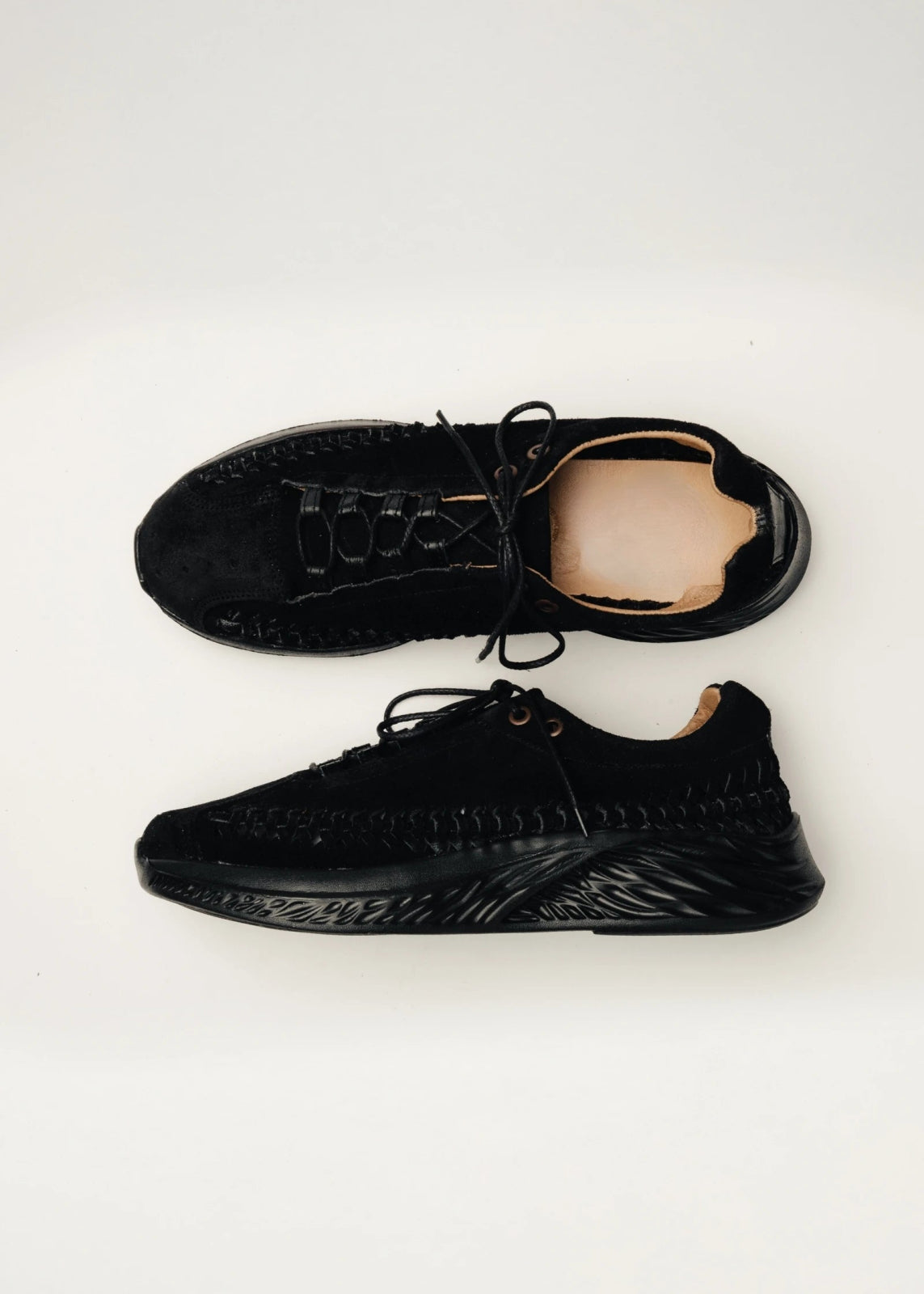 ATARI – Tenis artesanales de gamuza | Confort y estilo mexicano Kwara hecho a mano por Kwaramx.com | exclusivo de Kwaramx.com