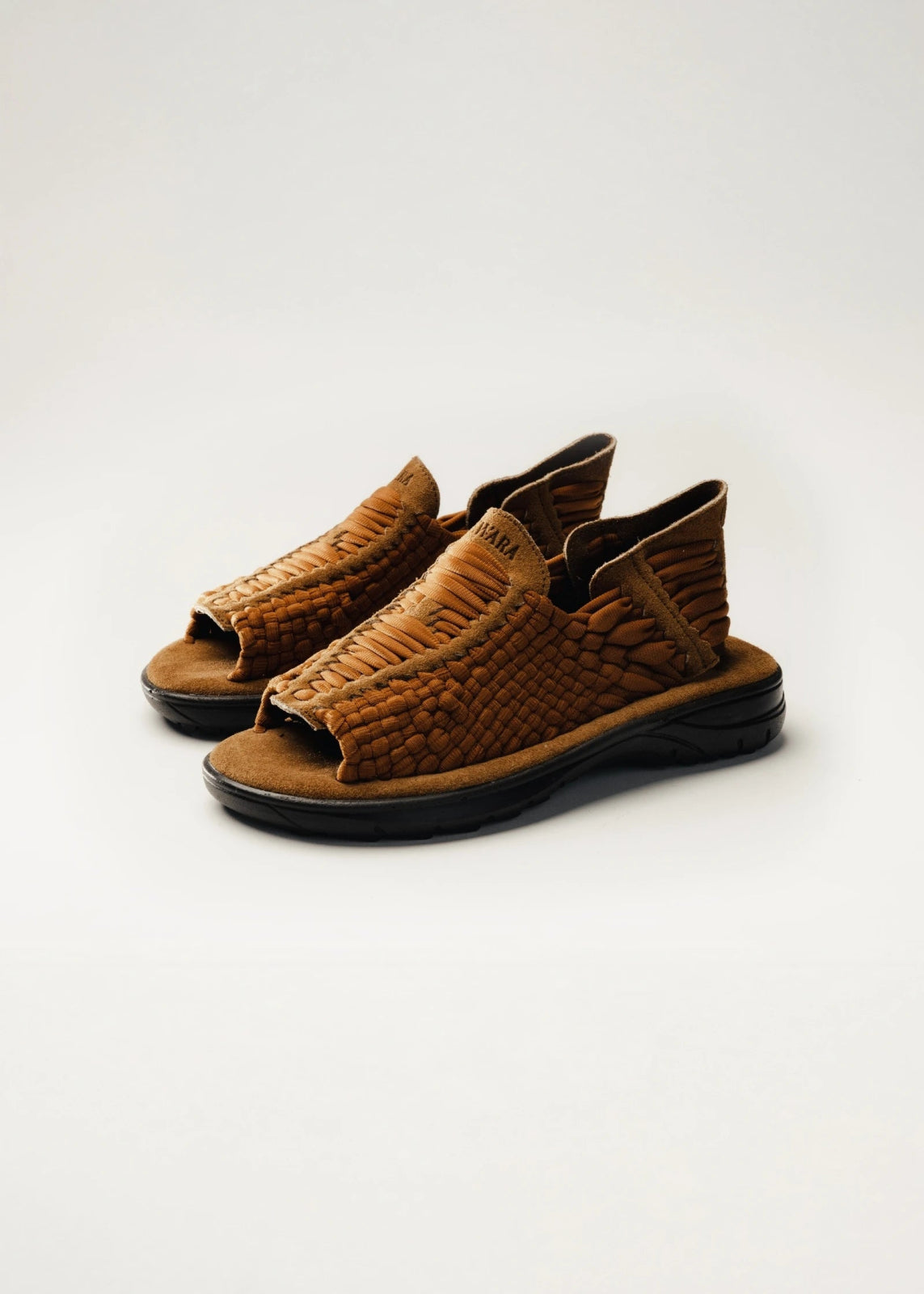 Vista superior huarache artesanal de piel CHICO PREMIUM mujer café – Kwara