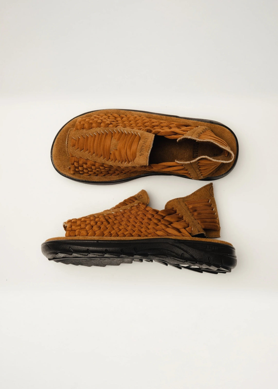 Detalle tejido huarache artesanal CHICO PREMIUM dama café – hecho a mano