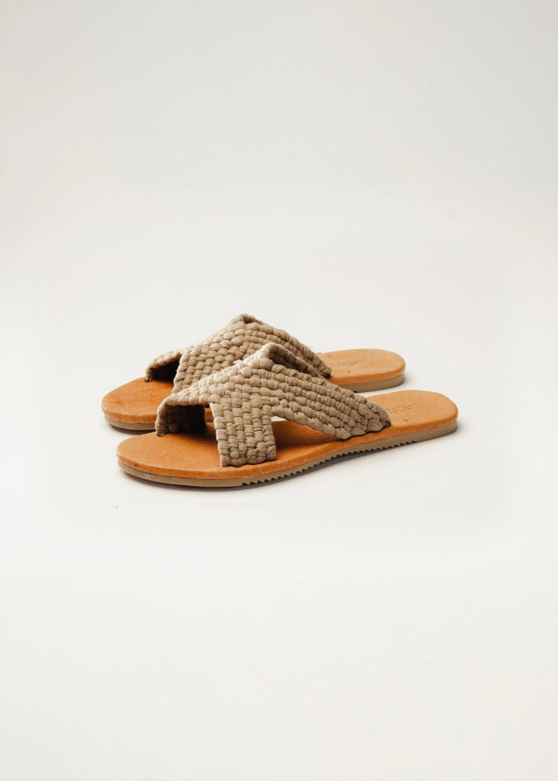 HUETAMO MUJER hecho a mano por Kawara Huaraches Artesanales | exclusivo de Kwaramx.com