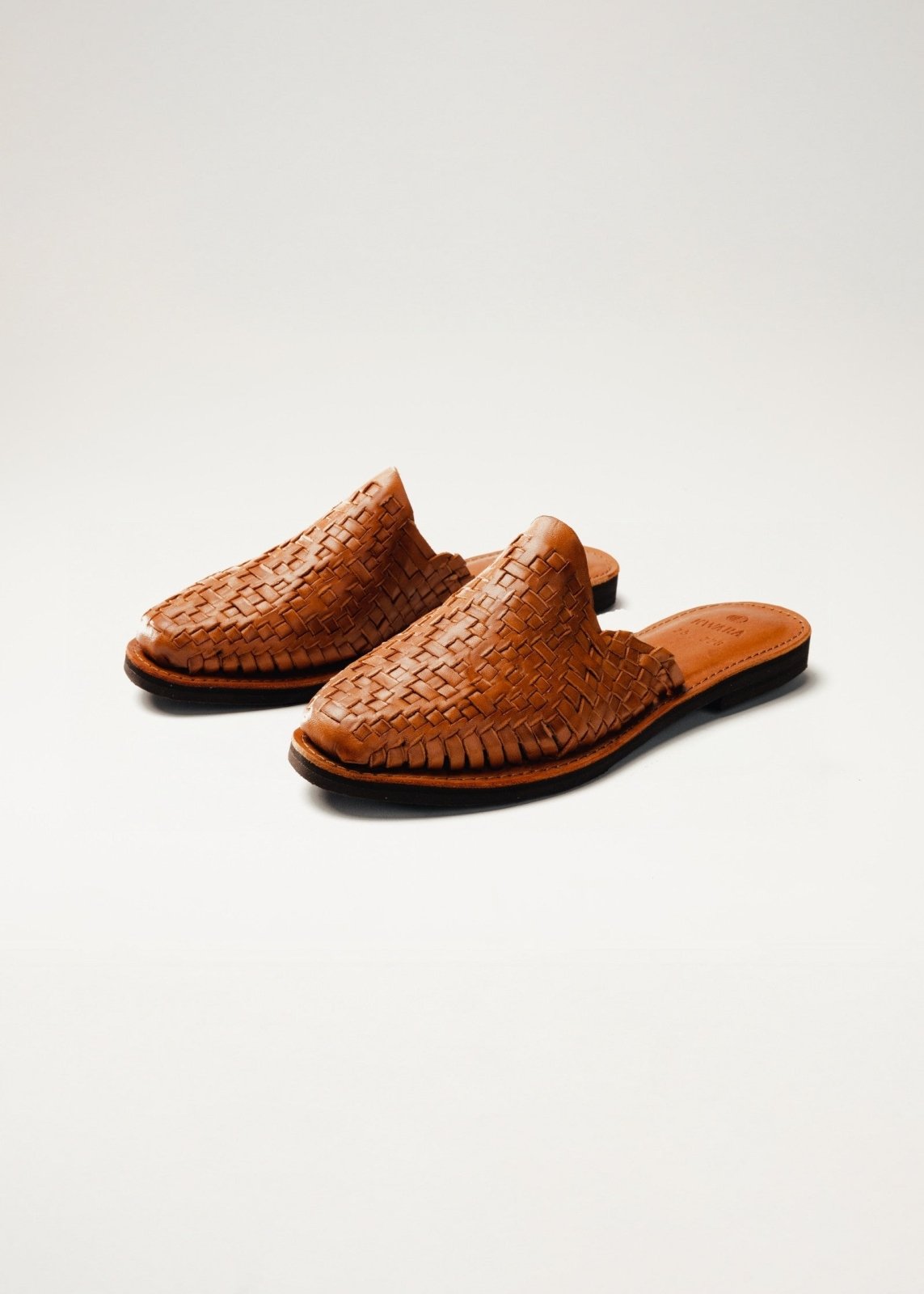 JULY SUECO hecho a mano por Kwaramx.com | exclusivo de Kwaramx.com