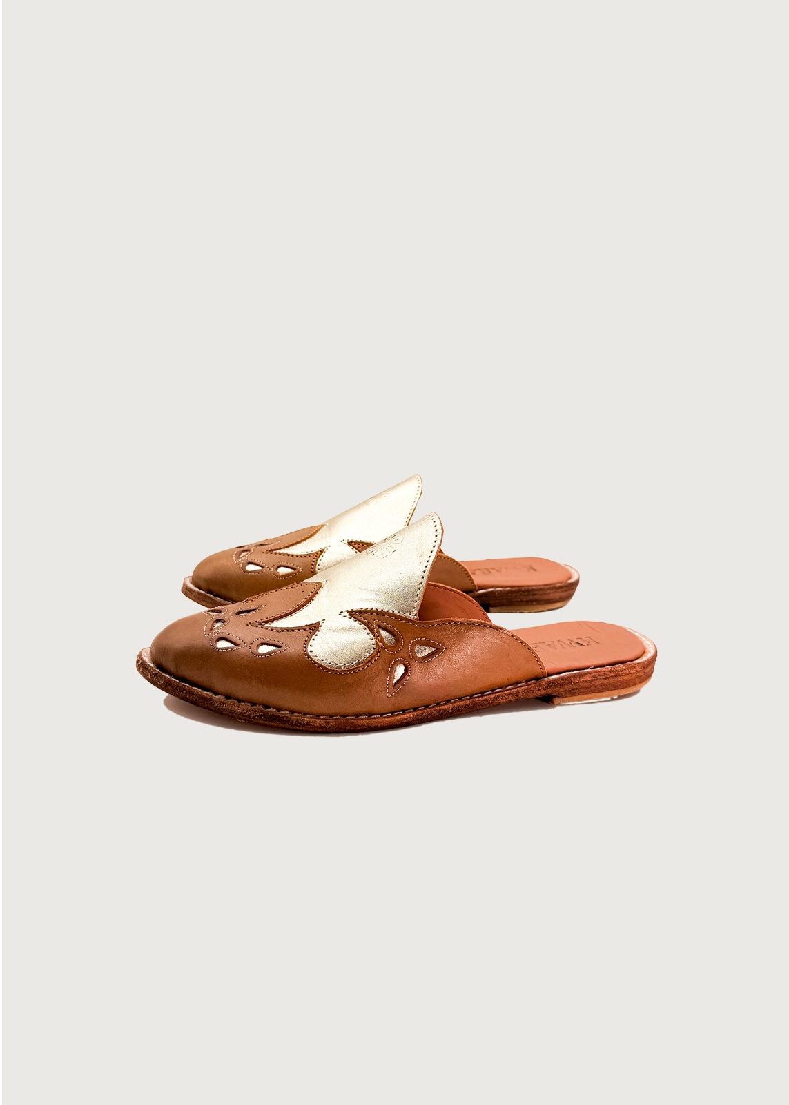 Mule Monarca Mujer