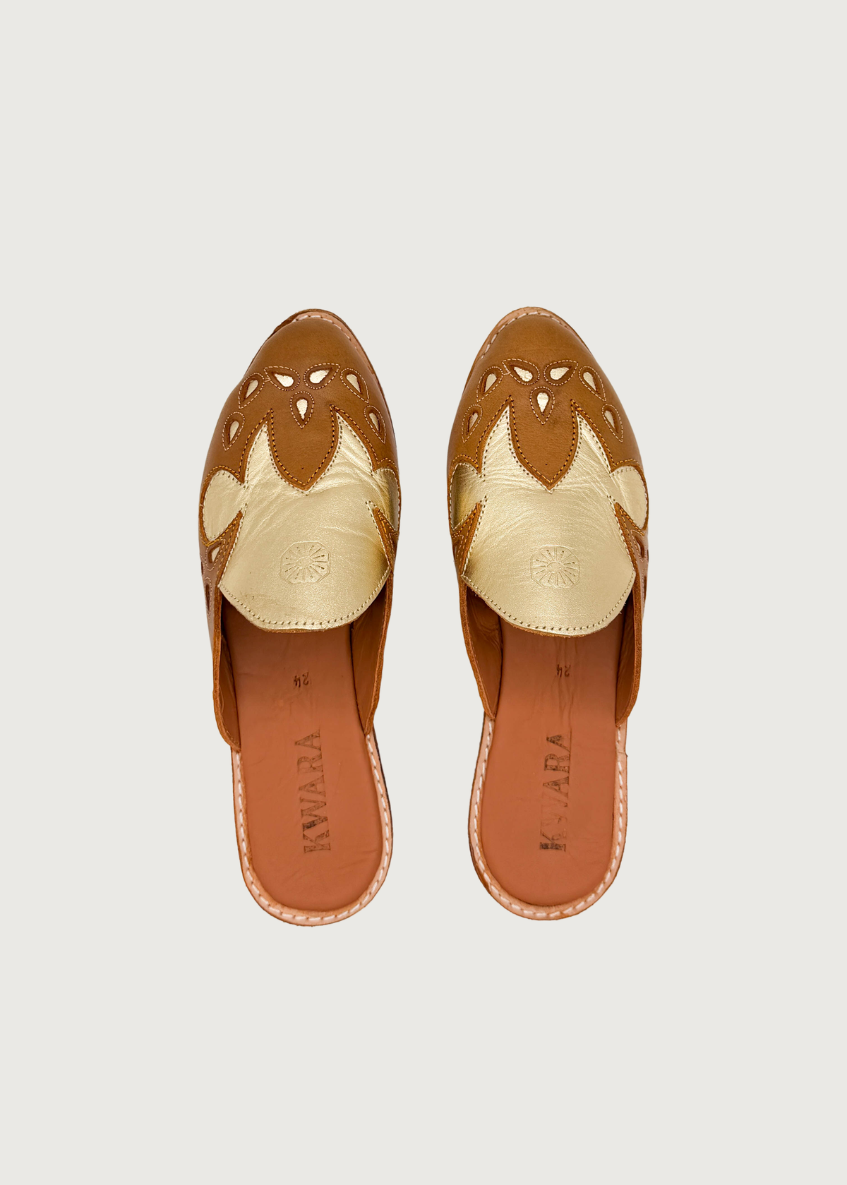 Mule Monarca Mujer