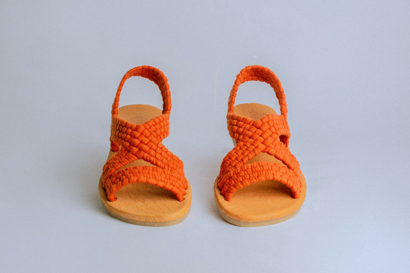 PATZCUARO MUJER hecho a mano por Kawara Huaraches Artesanales | exclusivo de Kwaramx.com