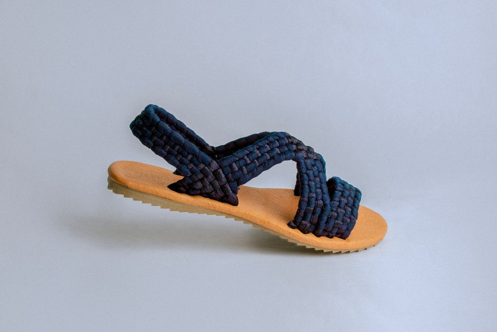 PATZCUARO MUJER hecho a mano por Kawara Huaraches Artesanales | exclusivo de Kwaramx.com