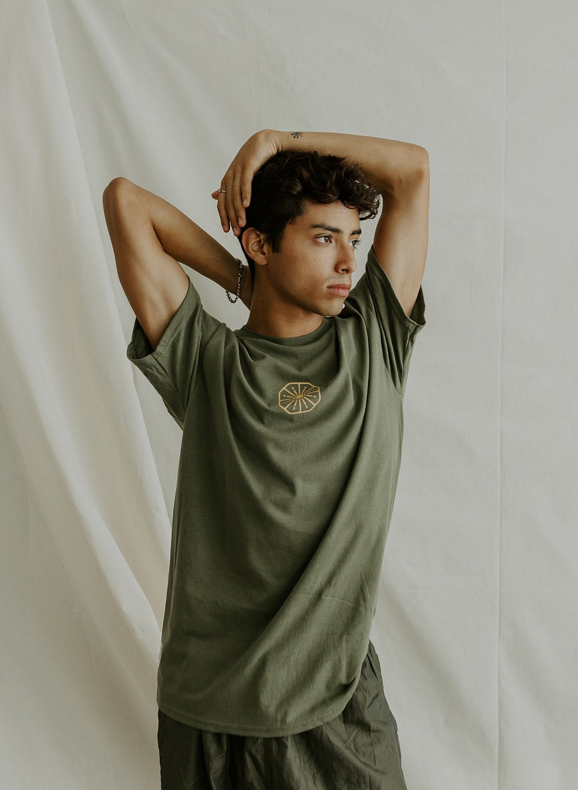 PLAYERA KWARA UNISEX hecho a mano por Kwaramx.com | exclusivo de Kwaramx.com