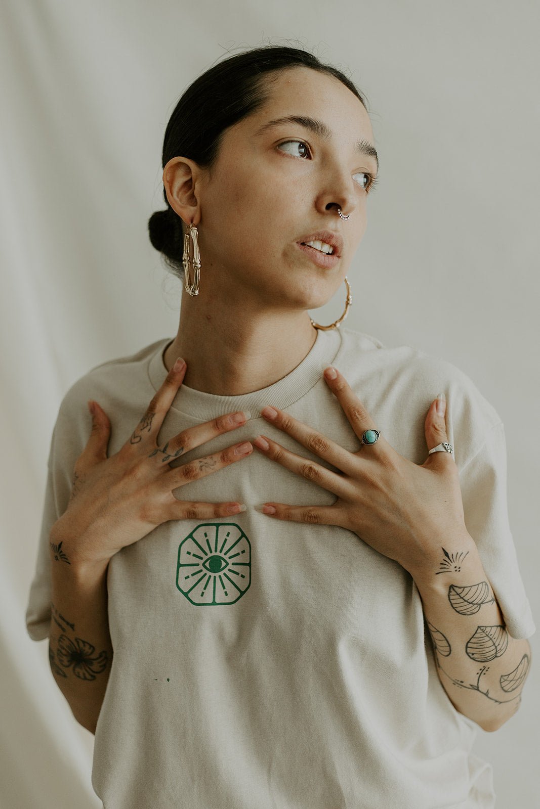PLAYERA KWARA UNISEX hecho a mano por Kwaramx.com | exclusivo de Kwaramx.com