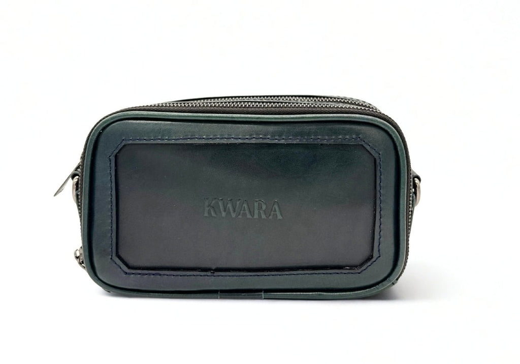Pouch de piel artesanal negro – Modelo COYOTE de Kwara hecho a mano por Kwaramx.com | exclusivo de Kwaramx.com