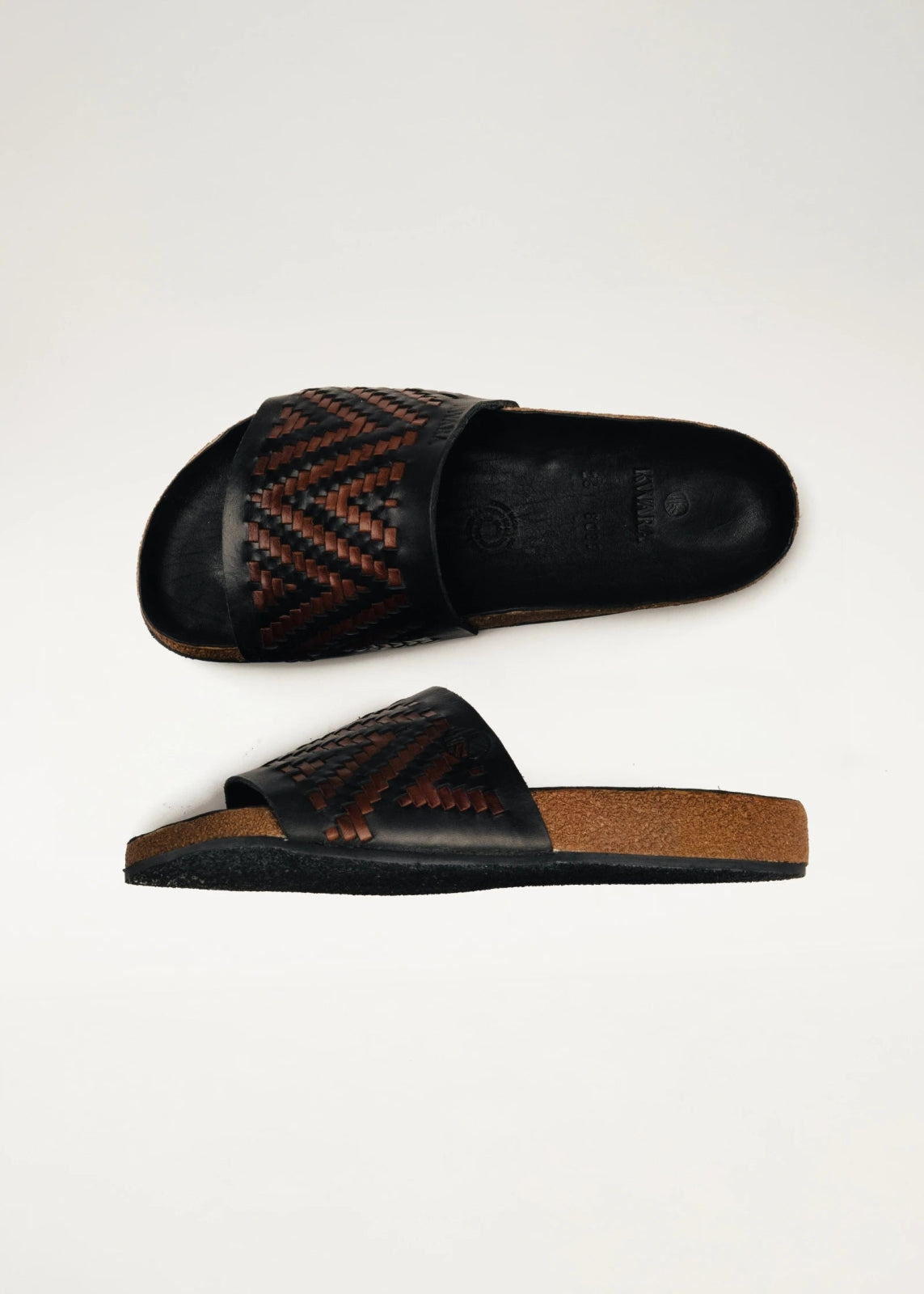 Sandalia artesanal tejida para hombre KWARA Slide hecho a mano por Kwaramx.com | exclusivo de Kwaramx.com