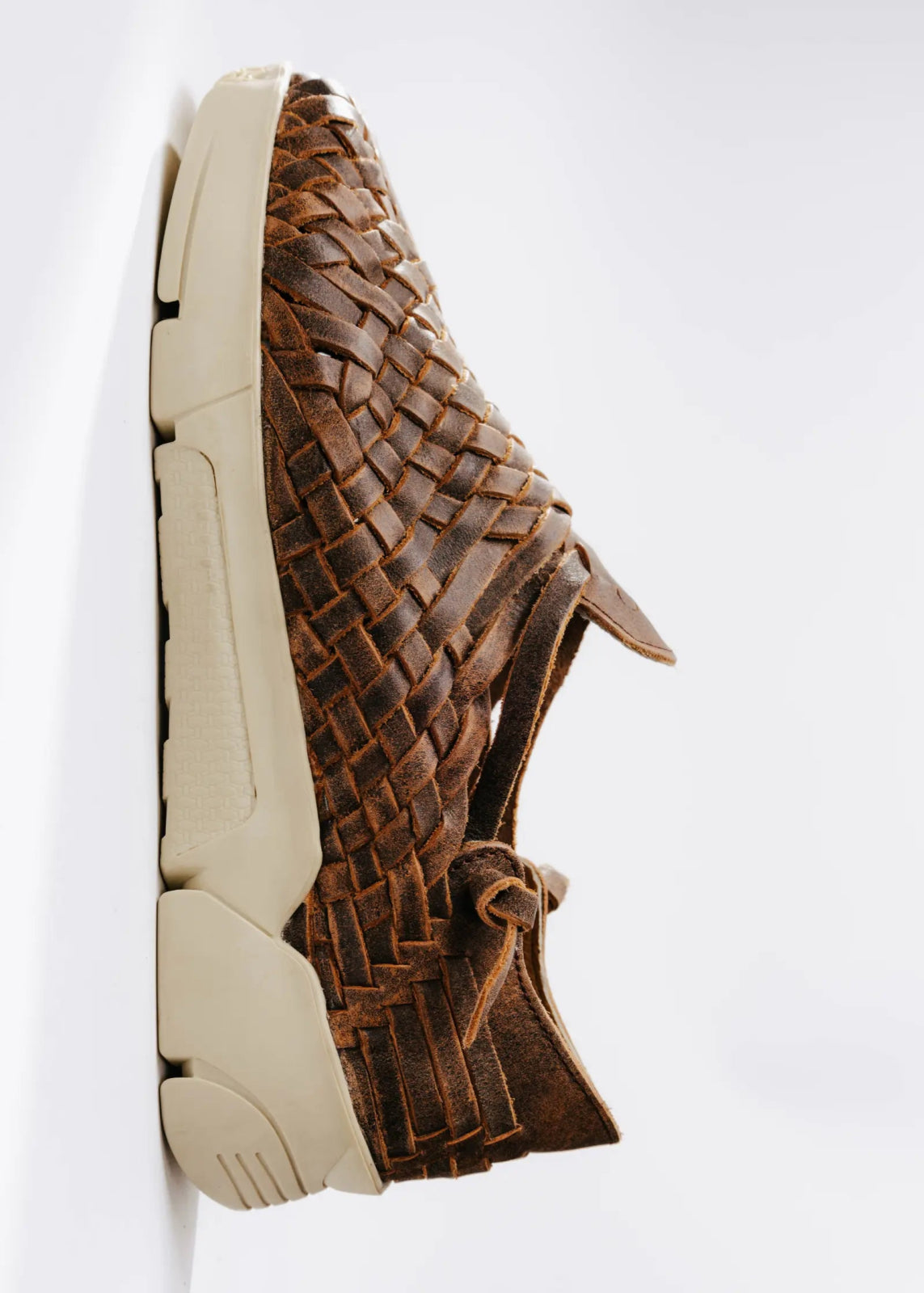 Tenis artesanal tipo huarache con suela cómoda – Modelo Fusion de Kwara hecho a mano por Kwaramx.com | exclusivo de Kwaramx.com