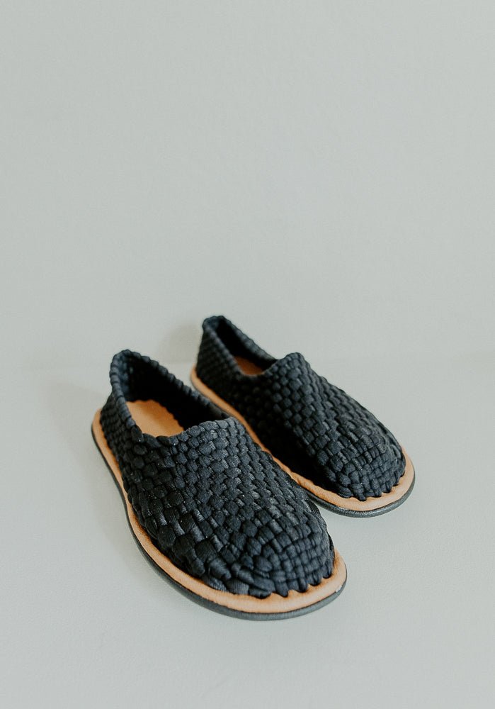 ARANZA CERRADO HOMBRE hecho a mano por Kawara Huaraches Artesanales | exclusivo de Kwaramx.com