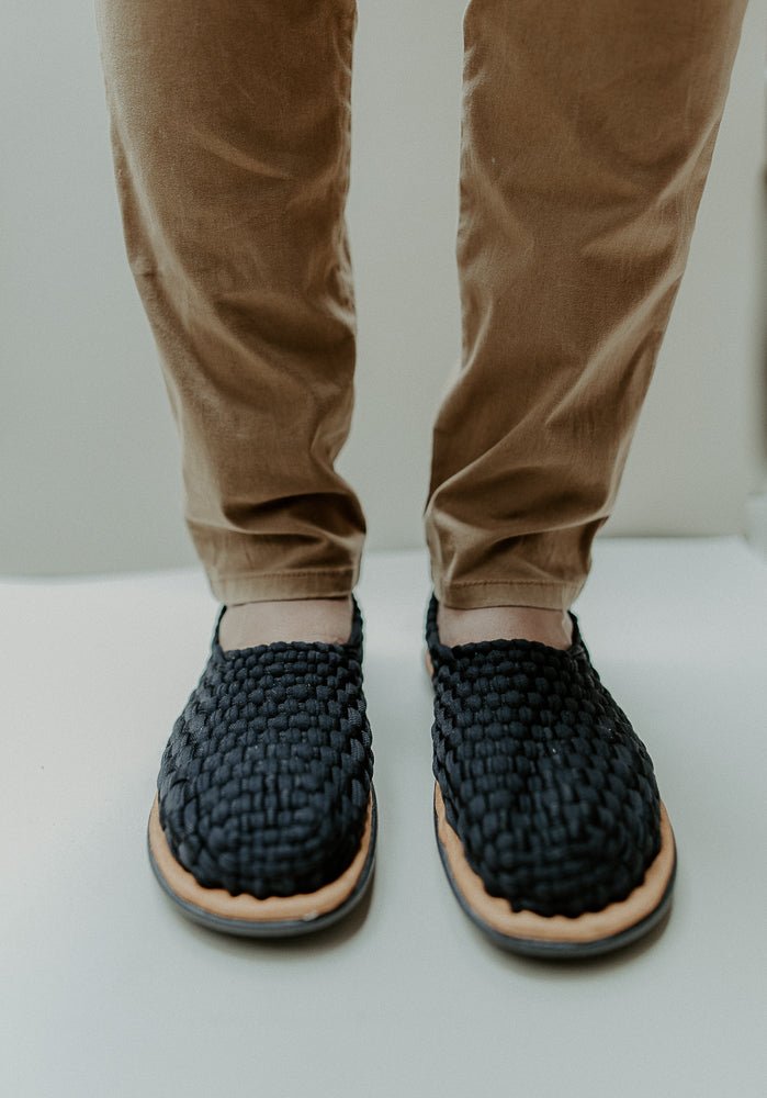 ARANZA CERRADO HOMBRE hecho a mano por Kawara Huaraches Artesanales | exclusivo de Kwaramx.com