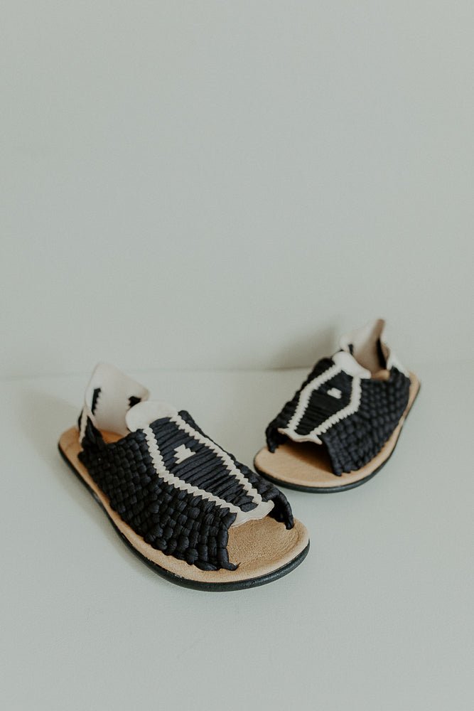 CHICO CABALLERO hecho a mano por Kawara Huaraches Artesanales | exclusivo de Kwaramx.com
